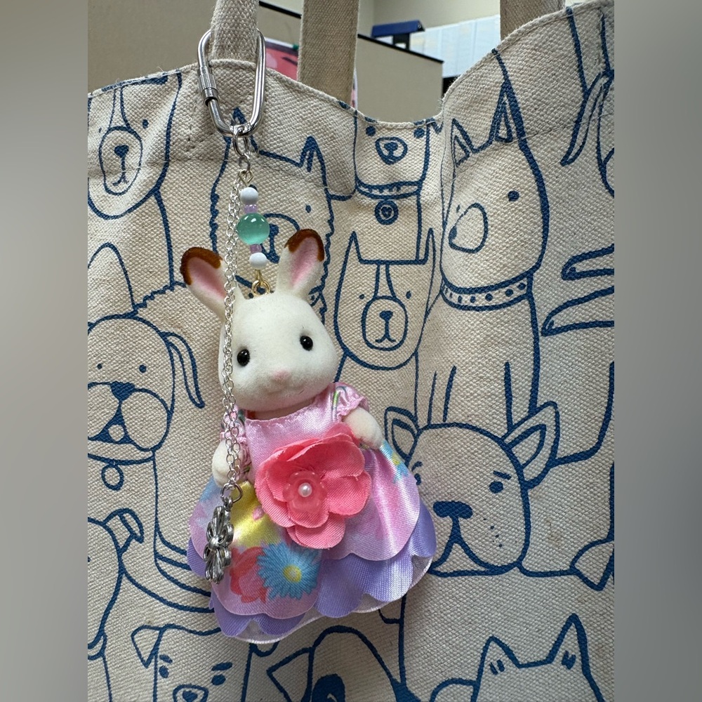 CALICO CRITTERS Custom Keychain Bag Charm 🐰 Chocolate Rabbit Girl